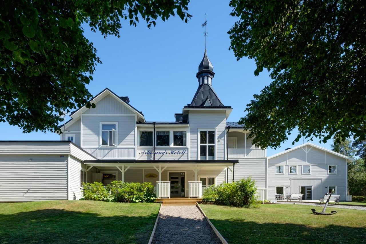 Arkoesunds Hotell Arkosund Exterior photo
